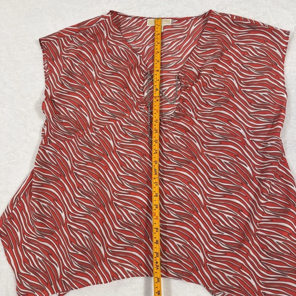Michael Michael Kors Women's Short Sleeve Flowy Pink Pattern‎ Blouse Large